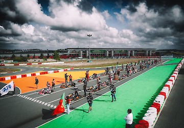 232 pilotos enchem Kartódromo Internacional do Algarve
