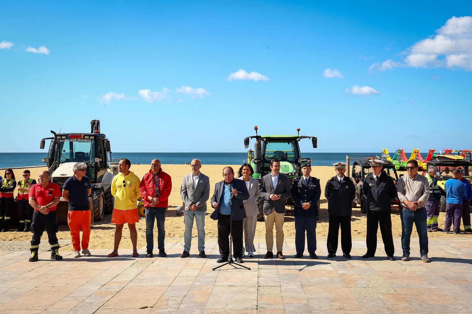 Está oficialmente aberta a época balnear em Albufeira