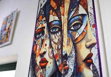 Exposição "DIAMANTES NA PINTURA" em exibição na EMARP durante o mês de maio
