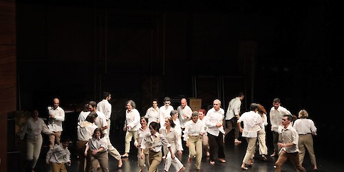 Projeto Gatilho promove a inclusão com um espetáculo emocionante no Centro Cultural de Lagos