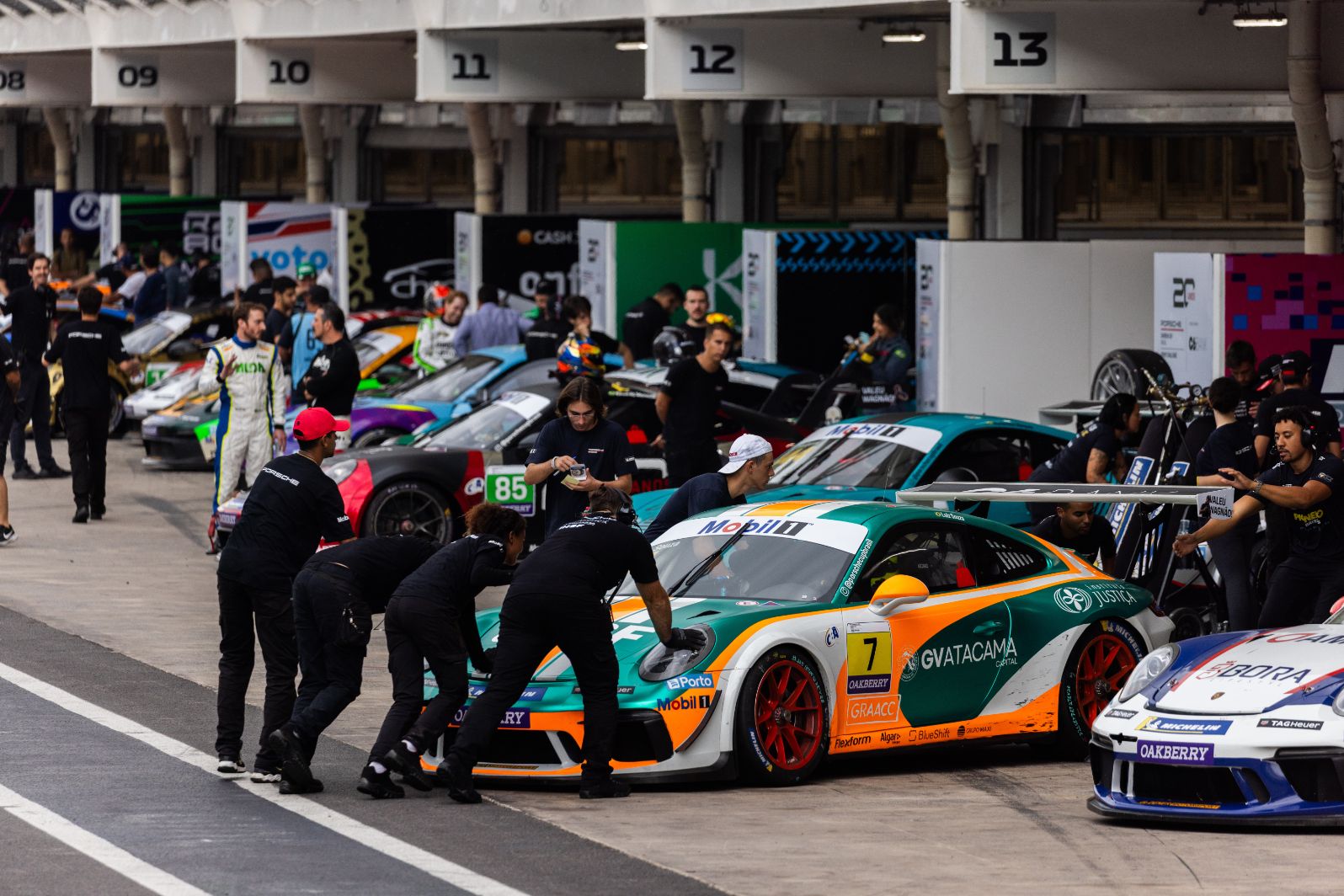 F4 Espanha e Porsche Brasil