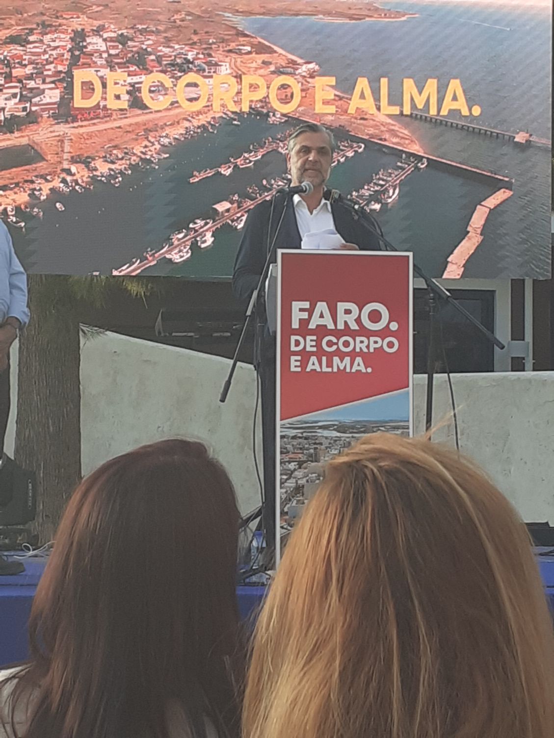 Mistério desfeito: Cristóvão Norte é candidato à Câmara de Faro e Macário Correia à Assembleia Municipal