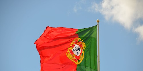 Portugueses confiam nas autarquias e defendem mais competências locais
