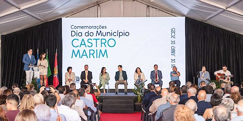 Dia do Município de Castro Marim marcado por distinções, Caixa de Afetos, protocolos, exposição de cestaria e concertos
