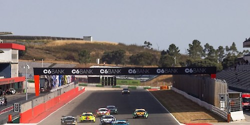Bernardo Pinheiro em pista: piloto de Portimão alinha na Porsche Cup Brasil