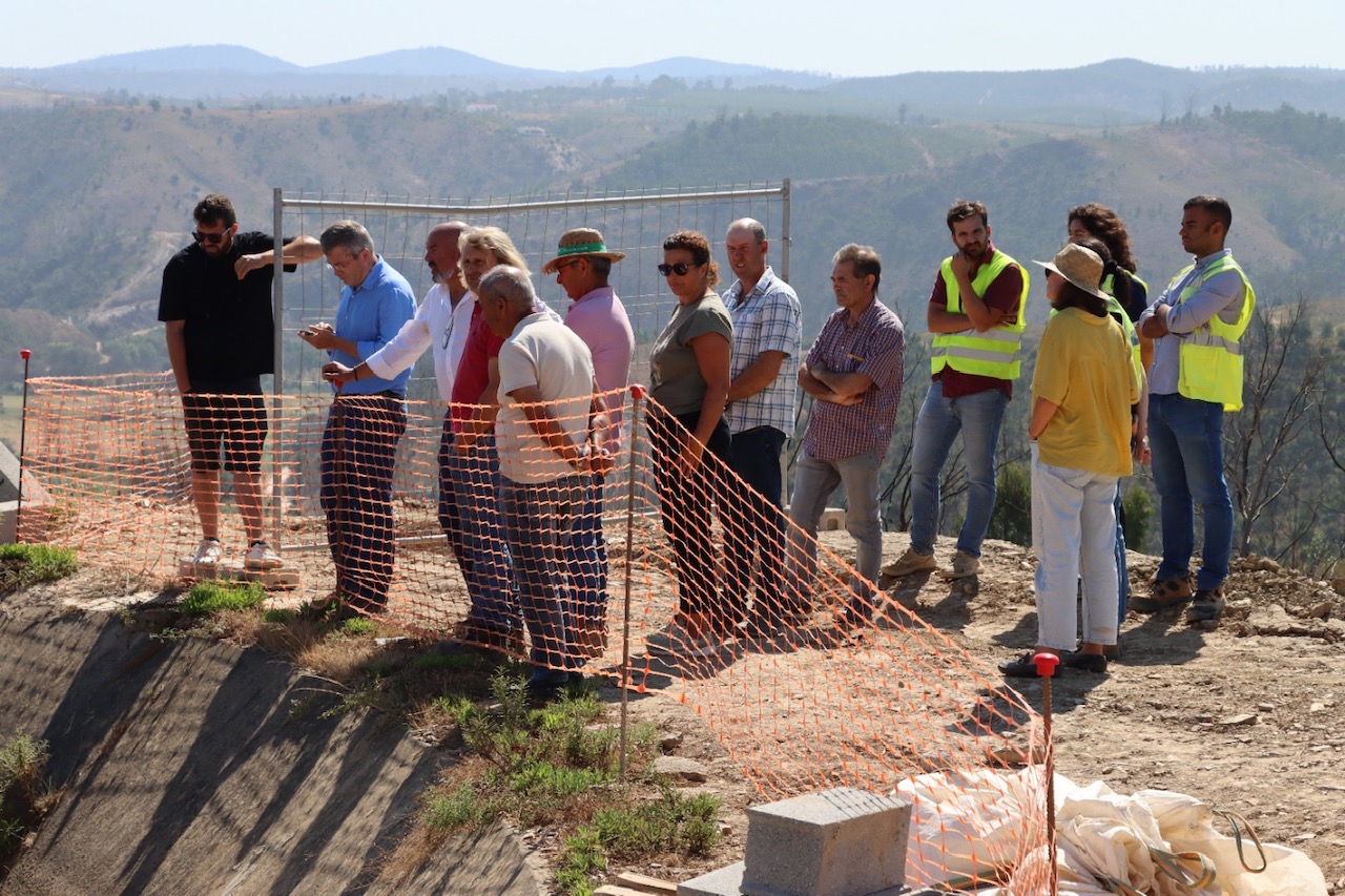 Reunião de trabalho sobre a obra do “Sifão da Baiona”