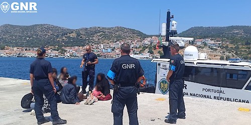 Grécia – GNR resgata 24 migrantes no Mar Egeu durante missão coordenada pela Frontex