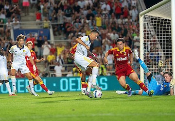 Cristiano Ronaldo marca hat-trick na vitória do Al Nassr frente ao Rio Ave no Estádio Algarve
