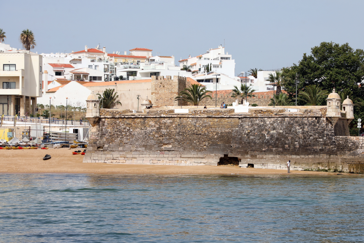 Lagos avança com obra na fachada nascente do Forte da Ponta da Bandeira