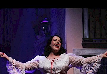 Marta Alves encanta no musical “Esta Vida é uma Cantiga” no Casino Estoril