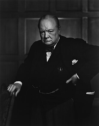Churchill, o “vira-casacas” que salvou o mundo?