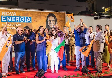 A apresentação da candidatura de Filomena Sintra encheu a Praça e superou todas as expectativas