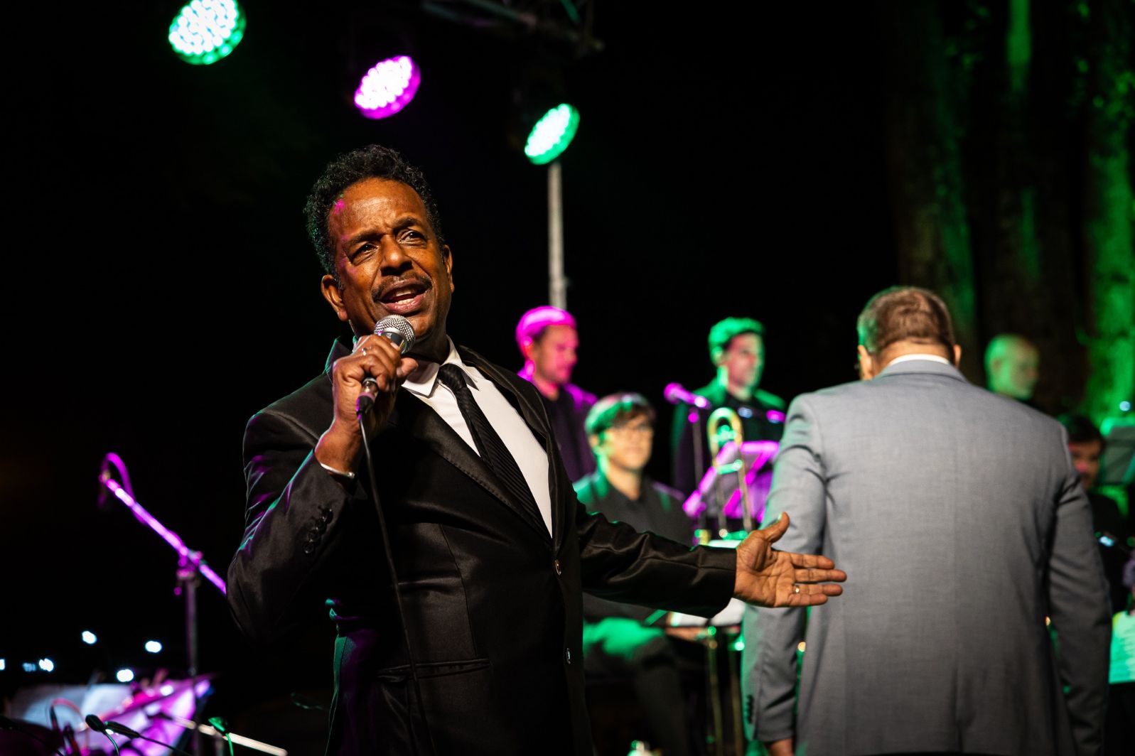 Orquestra de Jazz do Algarve, Chuck Wansley e os últimos concertos de agosto