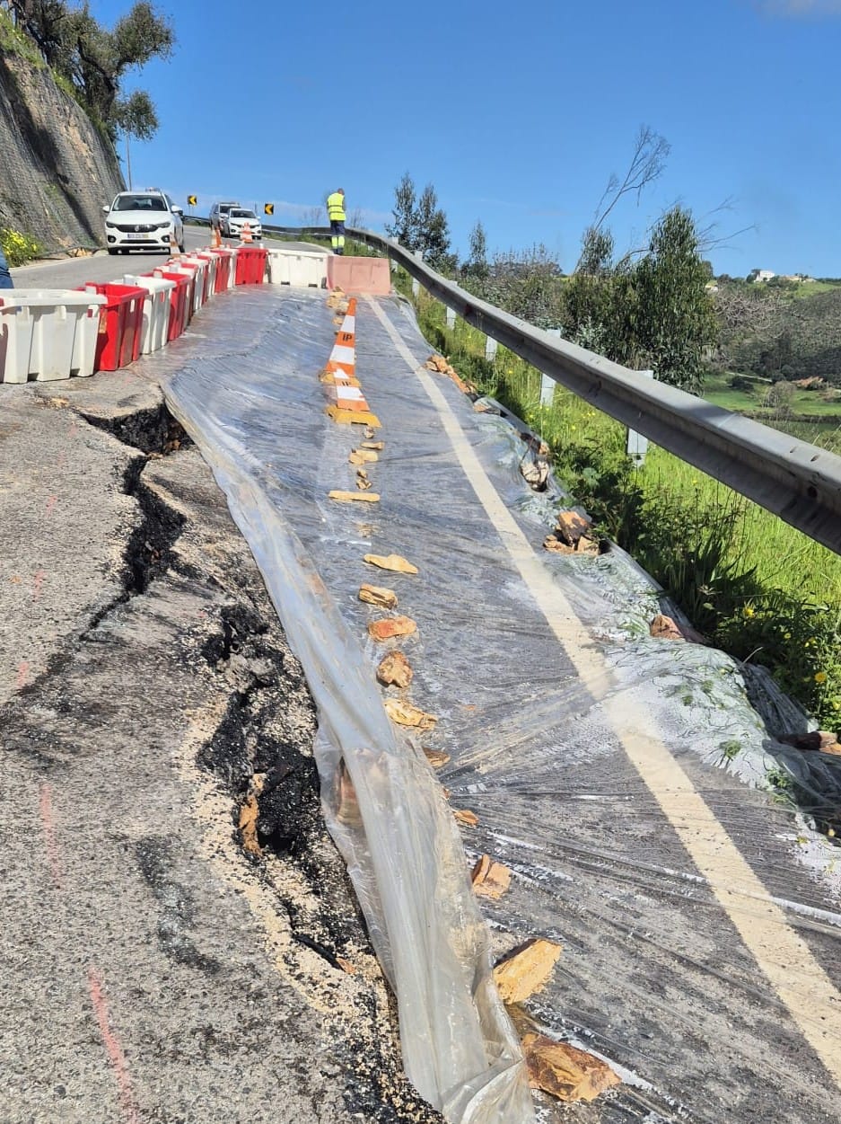 Câmara Municipal de Aljezur congratula-se com a assinatura do auto de consignação e com o início da obra na EN 120