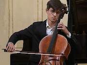 Fortaleza de Sagres celebra Dia Nacional dos Castelos, com workshop de guache, recital de violoncelo e uma visita contextualizada pelo arqueólogo Rui Pedro Barbosa - 1