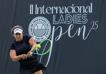 Algarvia Inês Murta avança para o quadro principal