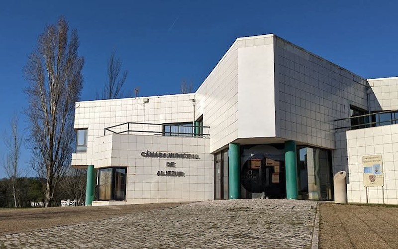 '.$destaque->title.'