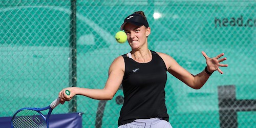 Analu Freitas e primeiras cabeças de série eliminadas no Faro Ladies Open