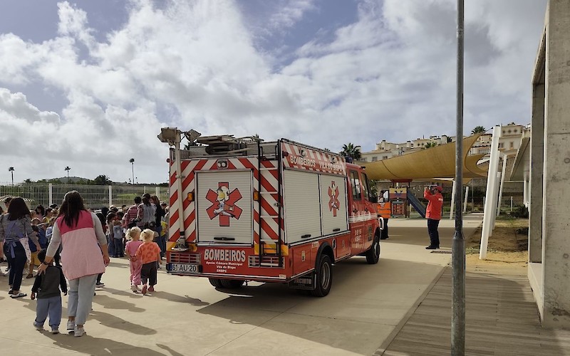 '.$destaque->title.'