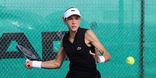 Erika Andreeva resiste a primeiro teste e apura-se para as meias-finais do Faro Ladies Open