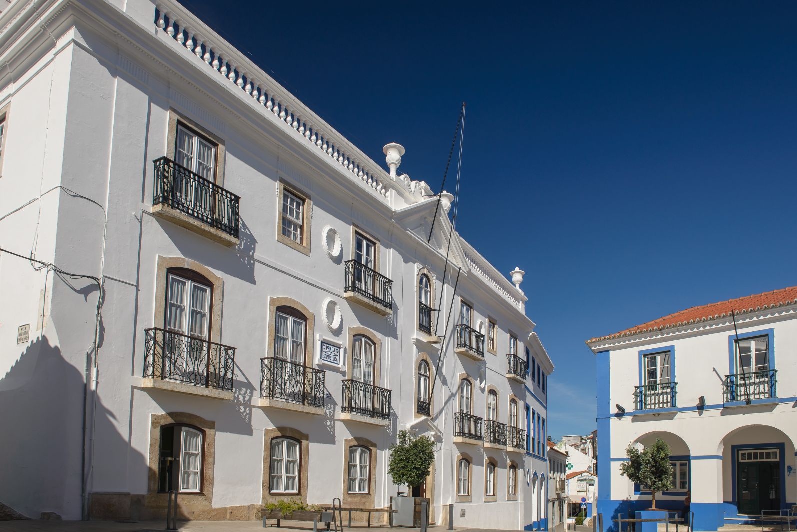 Presidente da Câmara de Odemira distribui funções aos três vereadores em regime de tempo inteiro