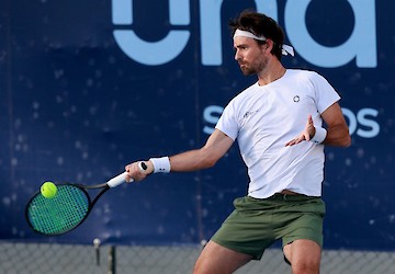 Gastão Elias vence compatriota e segura bandeira portuguesa em Vale do Lobo