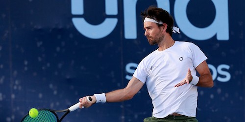 Gastão Elias vence compatriota e segura bandeira portuguesa em Vale do Lobo