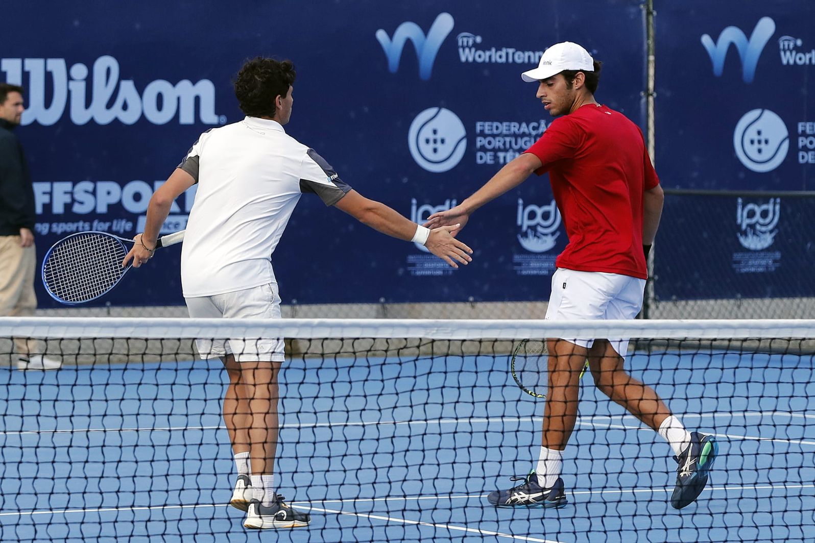 Tomás Luís apurado para as meias-finais de pares do Vale do Lobo Open 2