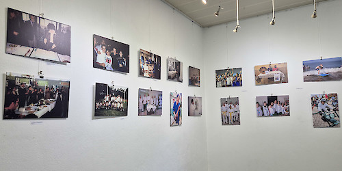 Exposição "50 ANOS DE RESILIÊNCIA E CORAGEM" em exibição na EMARP durante o mês de novembro