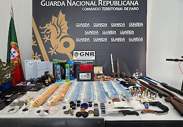 Olhão – Seis detidos por tráfico de estupefacientes e posse de arma proibida