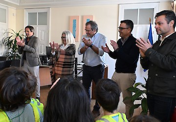 Crianças da Casa da Primeira Infância entregam manifesto pelos seus direitos ao autarca de Loulé