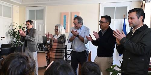 Crianças da Casa da Primeira Infância entregam manifesto pelos seus direitos ao autarca de Loulé