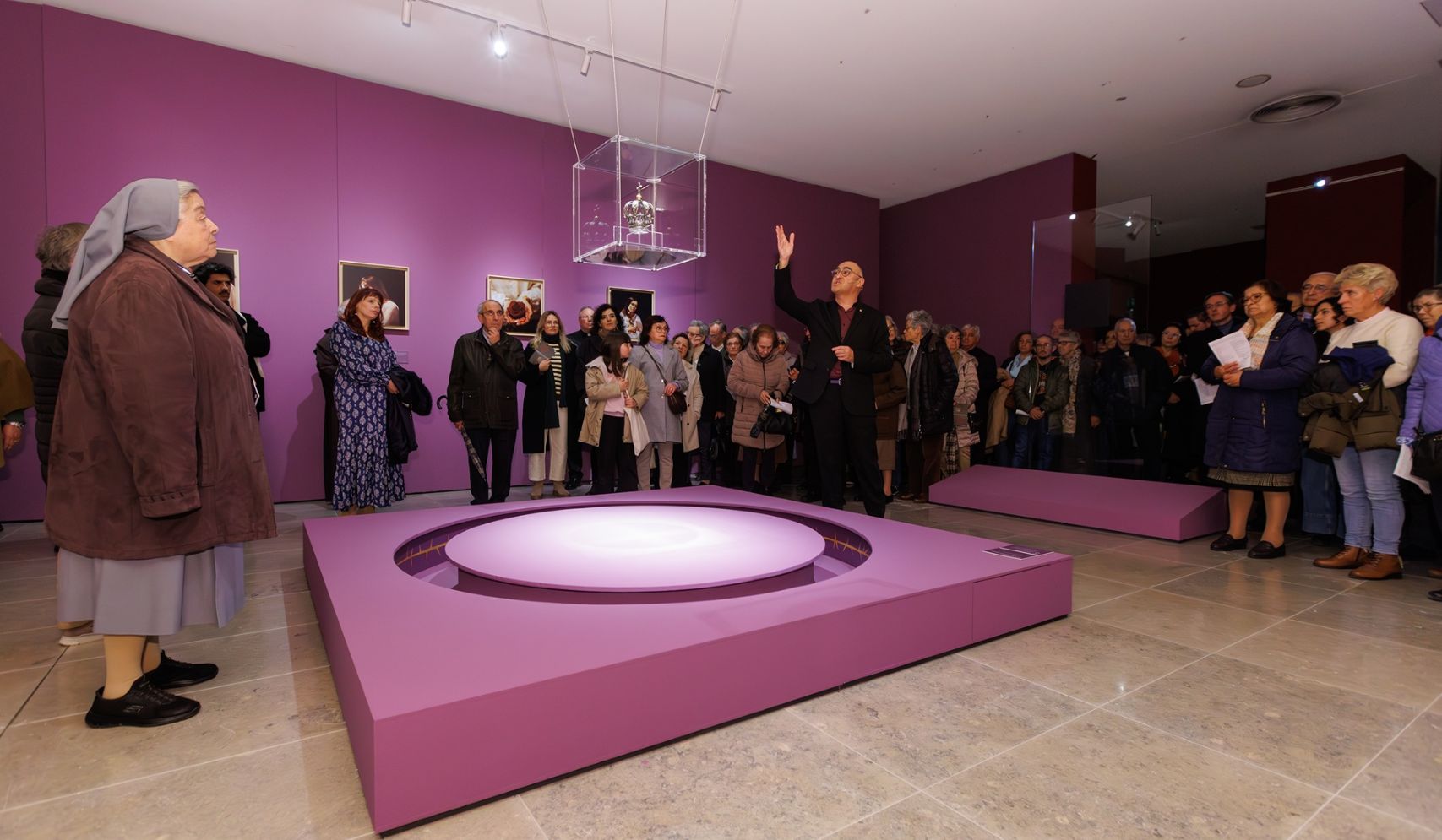 Santuário de Fátima inaugura exposição inédita com objetos da Irmã Lúcia e Tesouros Nacionais