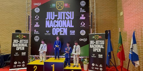Loulé felicita Gustavo Pinto Filhó, campeão do mundo de Jiu-Jitsu