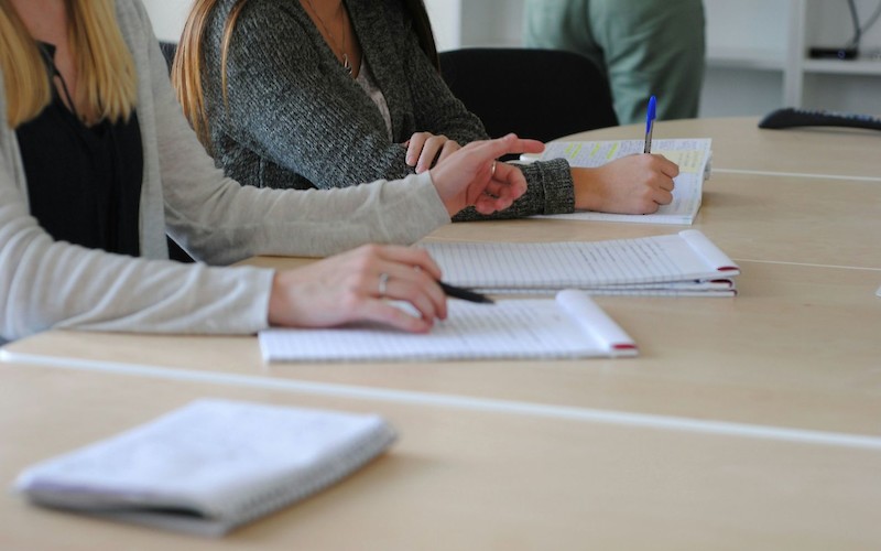 '.$destaque->title.'