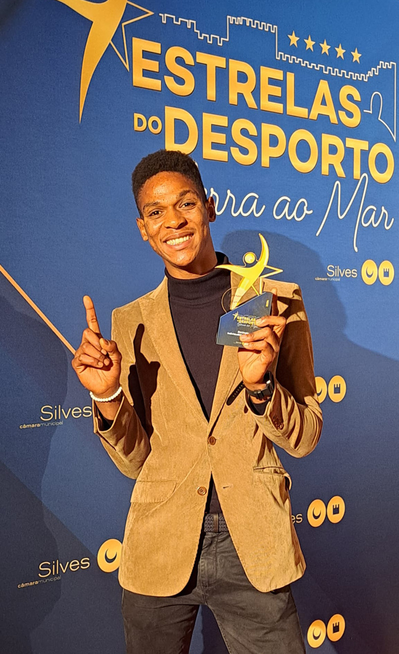 Armacenense Ussumani Djumo homenageado no Algarve pelas conquistas e feitos na última época desportiva