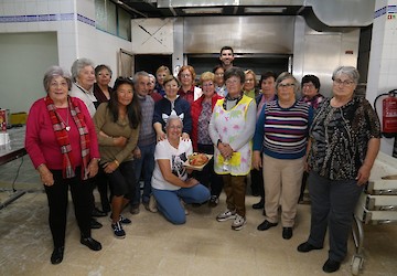 Confecção de bolo-rei no concelho de Vila do Bispo