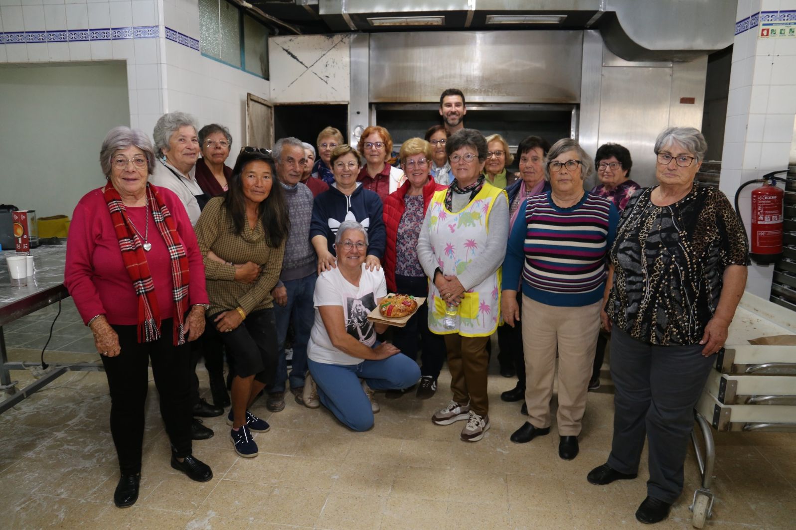 Confecção de bolo-rei no concelho de Vila do Bispo