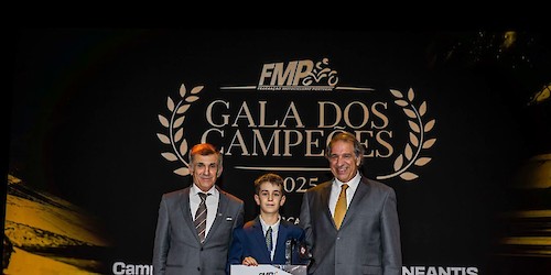 Piloto vila-bispense Lucas Martins galardoado na Gala dos Campeões da Federação de Motociclismo de Portugal  2025