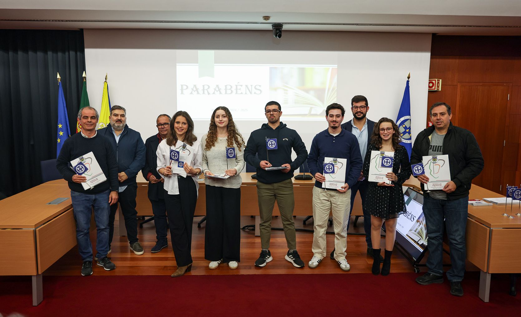 Alunos premiados pela Terras do Infante