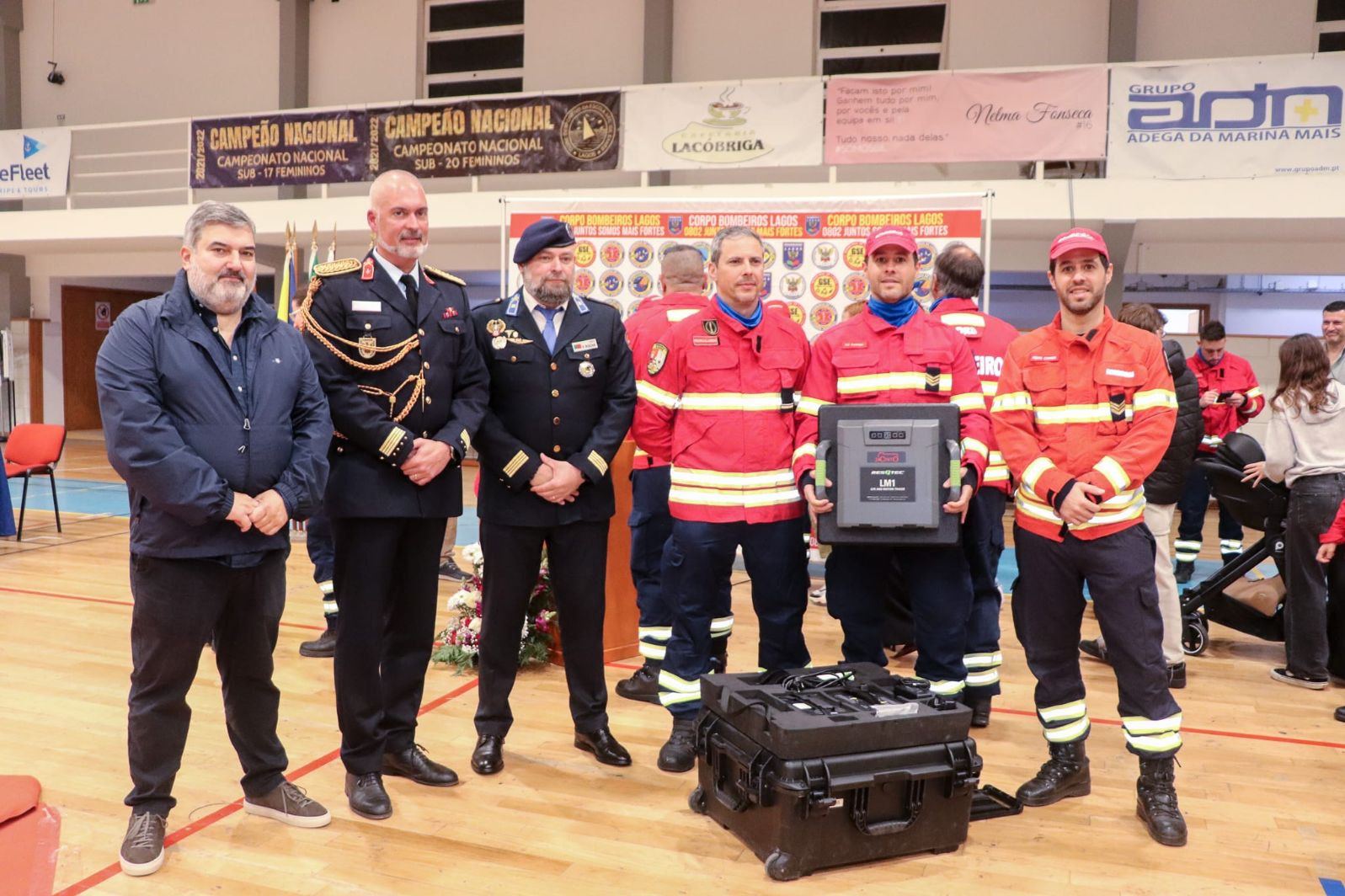 Cerimónia de Natal e Distinções Honorificas nos Bombeiros de Lagos