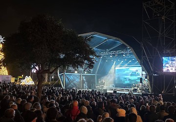 Lagos celebrou Passagem de Ano com milhares de pessoas a partilhar música, alegria e emoção