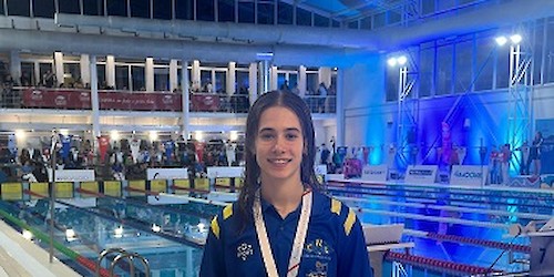 Leonor Costa do Clube de Natação de Lagos foi finalista em todas as distâncias de costas e conquistou uma medalha de bronze, no Campeonato Nacional de Piscina Curta de Juniores e Seniores