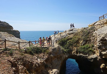 Algarve aposta nos grandes eventos, natureza e enoturismo para crescer em Espanha em 2026