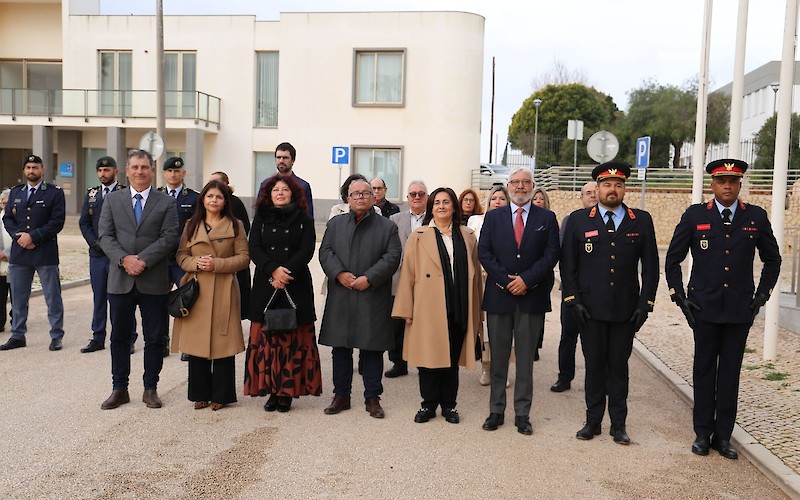 '.$destaque->title.'