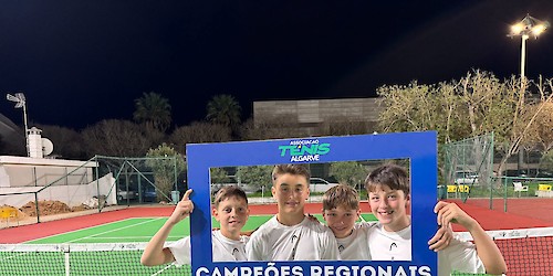 Histórico no Clube de Ténis e Padel de Lagos ao conquistar títulos regionais no Algarve em  Sub-14