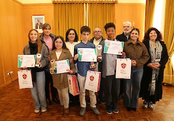 Entrega dos Prémios de Mérito Escolar aos alunos da Escola Básica de São Vicente de Vila do Bispo