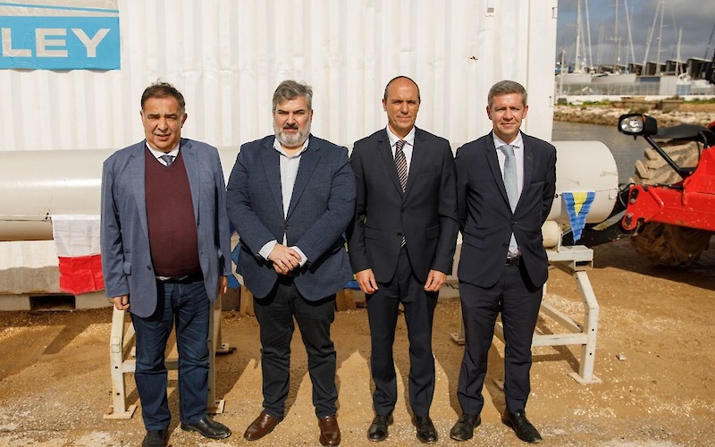 '.$destaque->title.'