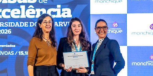 Água Monchique entrega Bolsa de Excelência a aluna da Universidade do Algarve