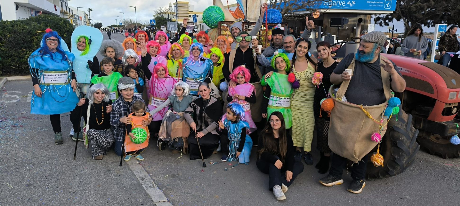 Budens levou cor, tradição e comunidade ao Carnaval de Sagres